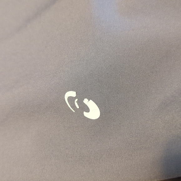 Asics womens softshell jacket, size large - Picture 10 of 14